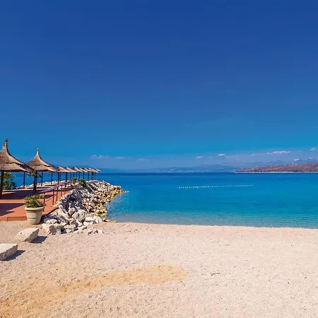 Holiday home 2 Bedroom Stunning In